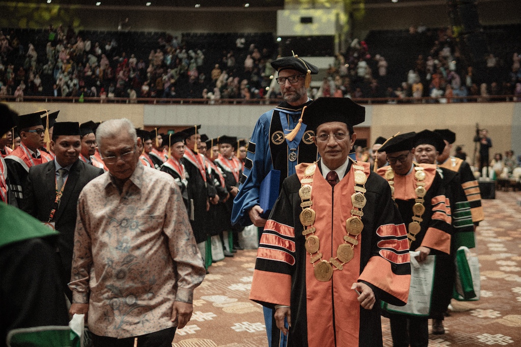 Joel in academic procession