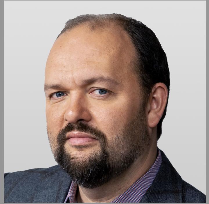 Ross Douthat headshot